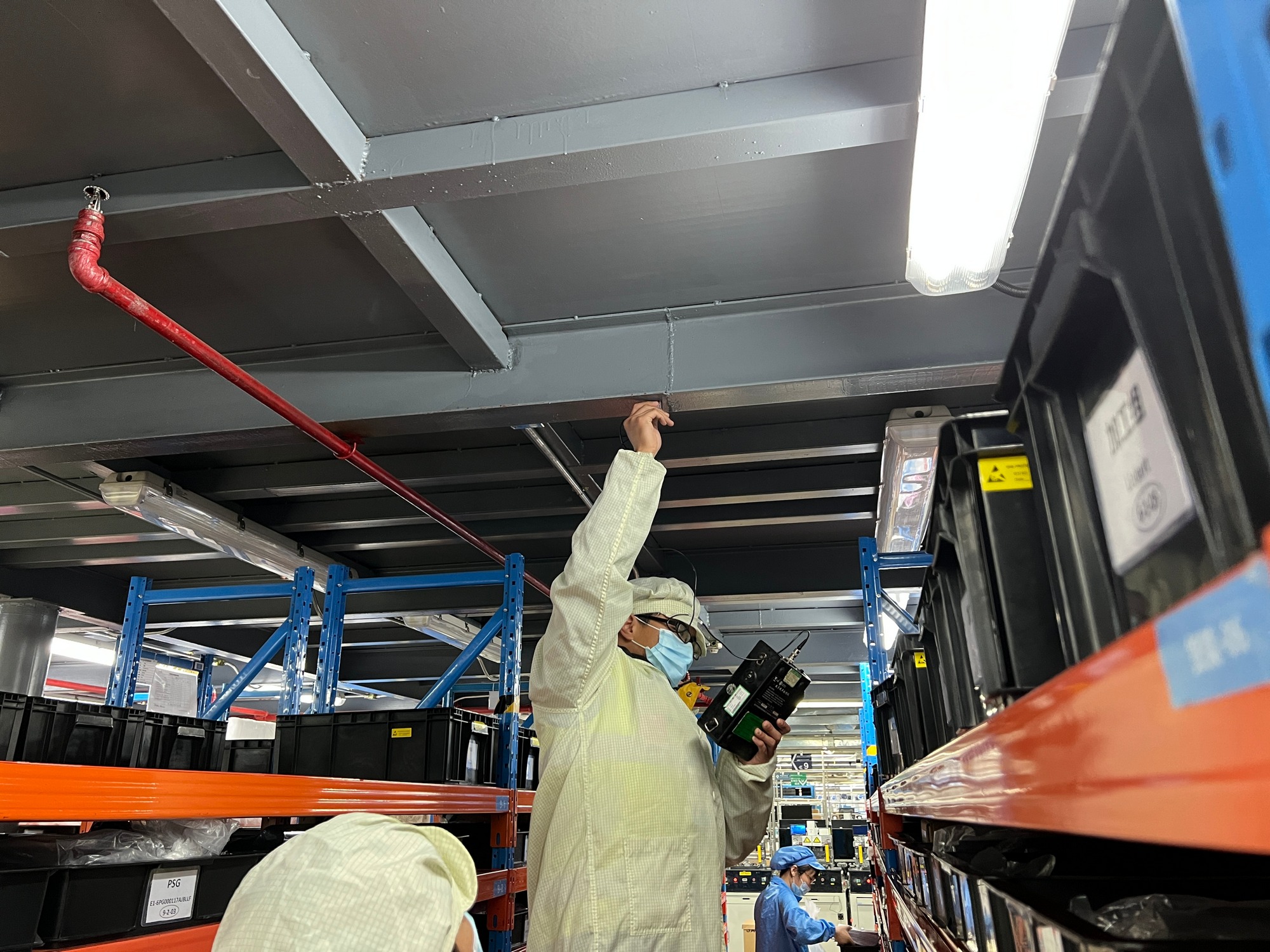 ?設備超重壓垮樓板？專業房屋安全鑒定機構為您化解承重危機！